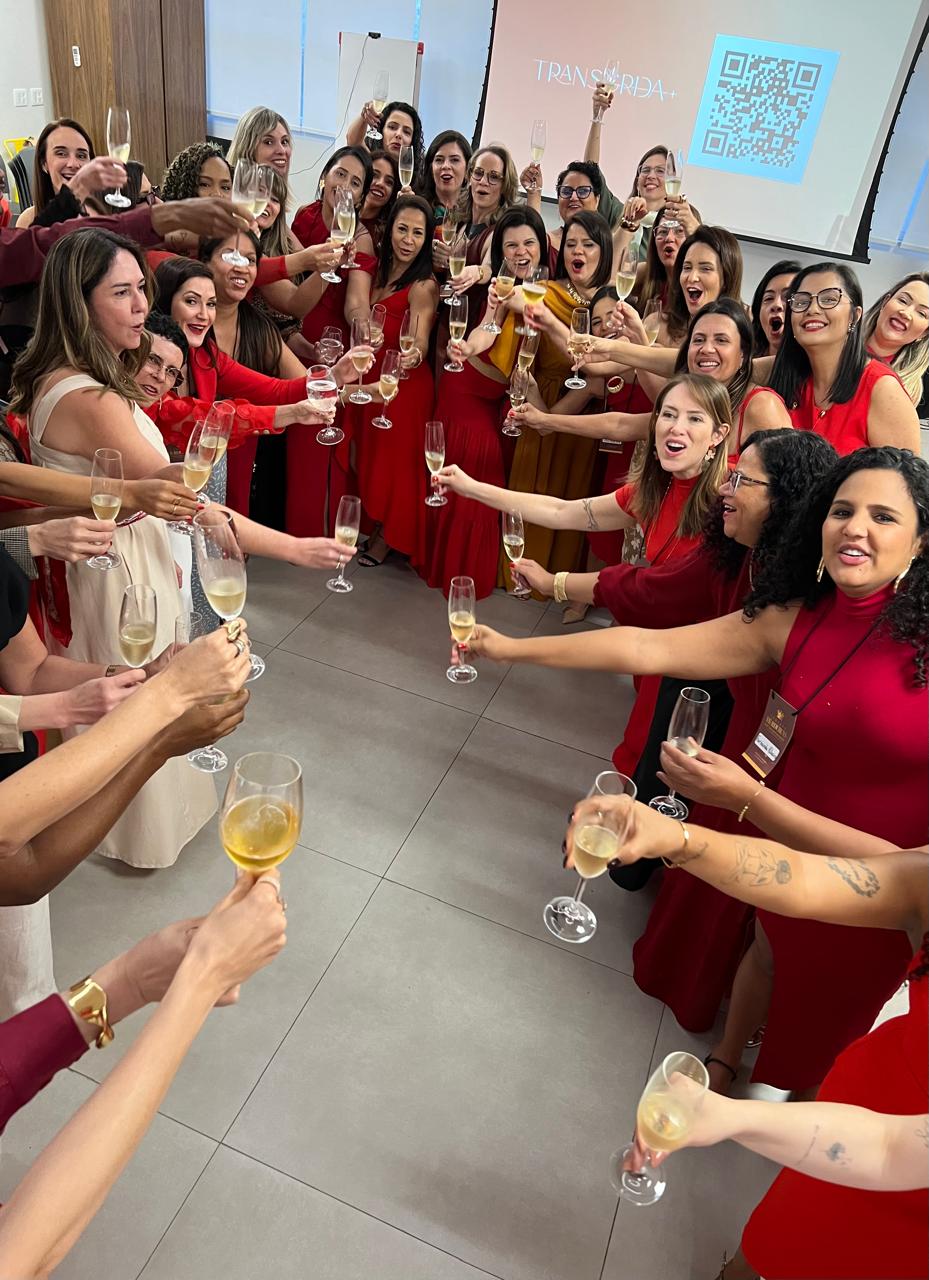 Conexão Herdeira$ - Mulheres celebrando